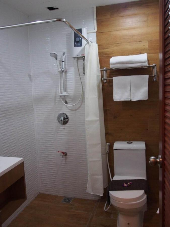 The Little Nest Phuket Hotel Buitenkant foto