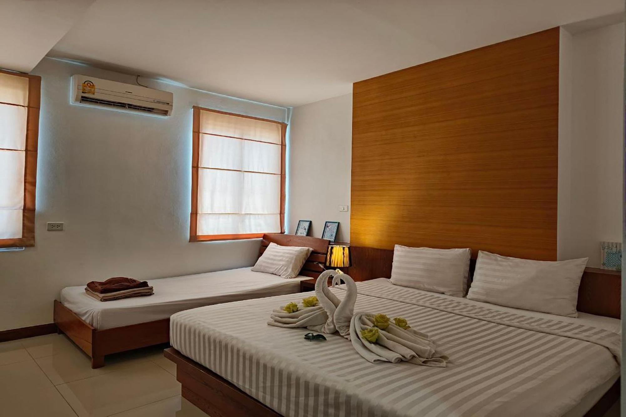 The Little Nest Phuket Hotel Buitenkant foto