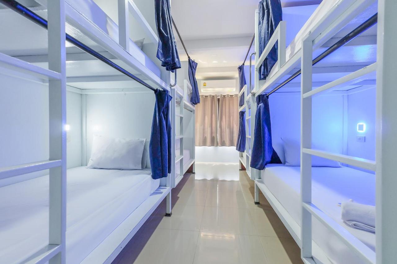 The Little Nest Phuket Hotel Buitenkant foto